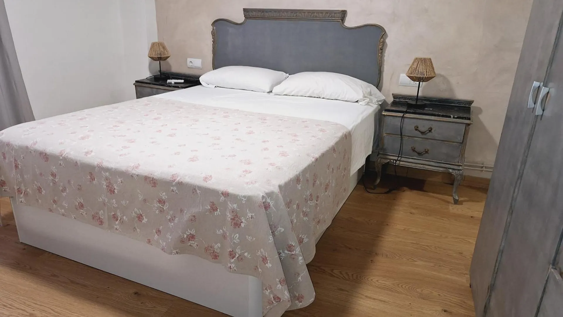 Fonda Toldra Hotel Ulldemolins Spain