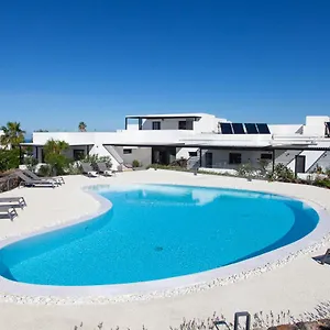 https://mana-ecoretreat.in-canary-islands.com
