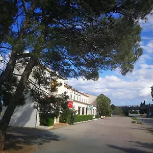 Pensión Brindis, Viladamat